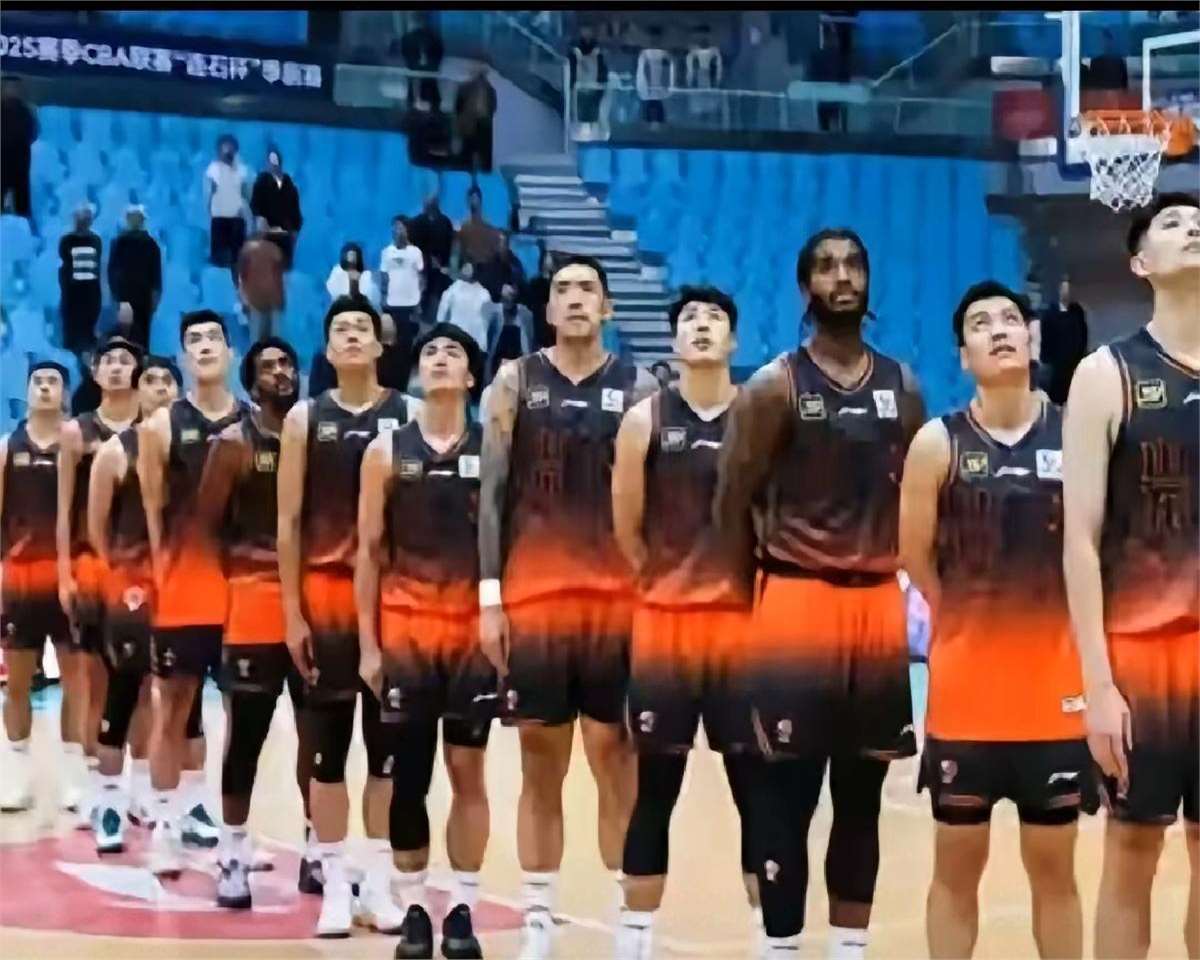 山东男篮客场胜利，紧紧追随积分榜前列球队的简单介绍