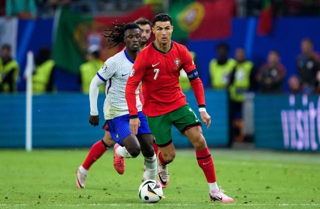 开云体育入口-欧洲杯预选赛中球星们的出色发挥备受关注