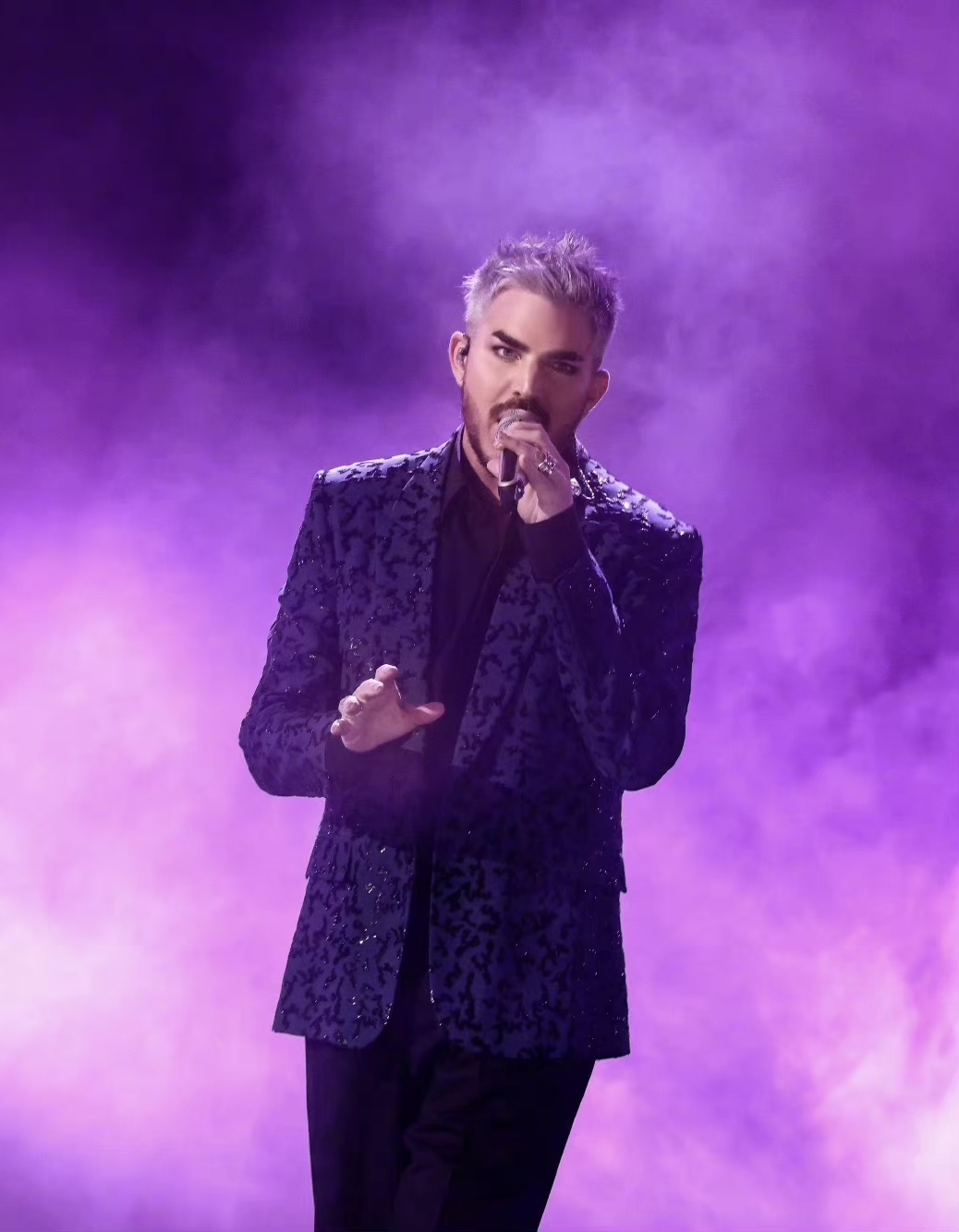 包含SHR力克T1，Zeus极限生还后反打强强对话半决赛，点燃全场激情的词条