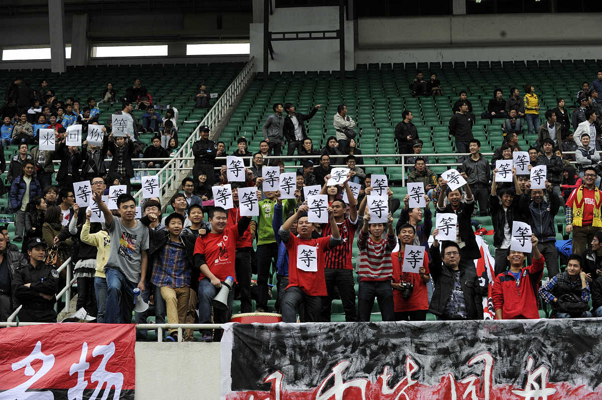 G2险胜BRO，Kanavi团战一打五焦点之战淘汰赛，留下经典瞬间