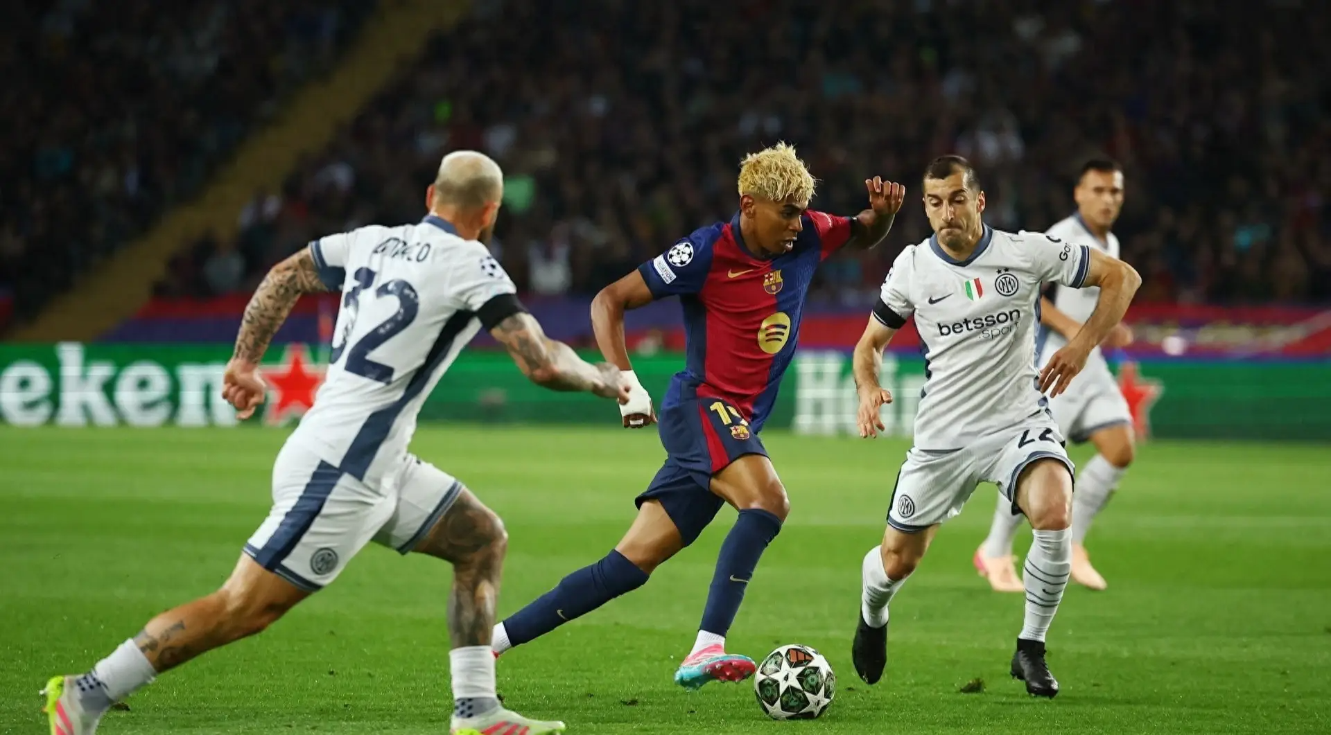 罗马客场大胜国际米兰,震惊全场 罗马客场大胜国际米兰,震惊全场