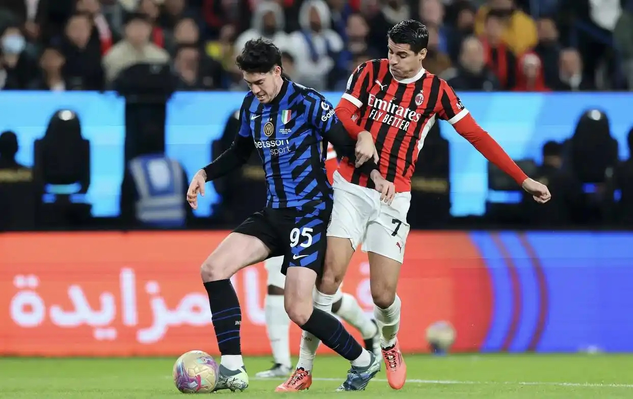 AC米兰大腾飞，意大利光荣之帆狮身人面首战告捷