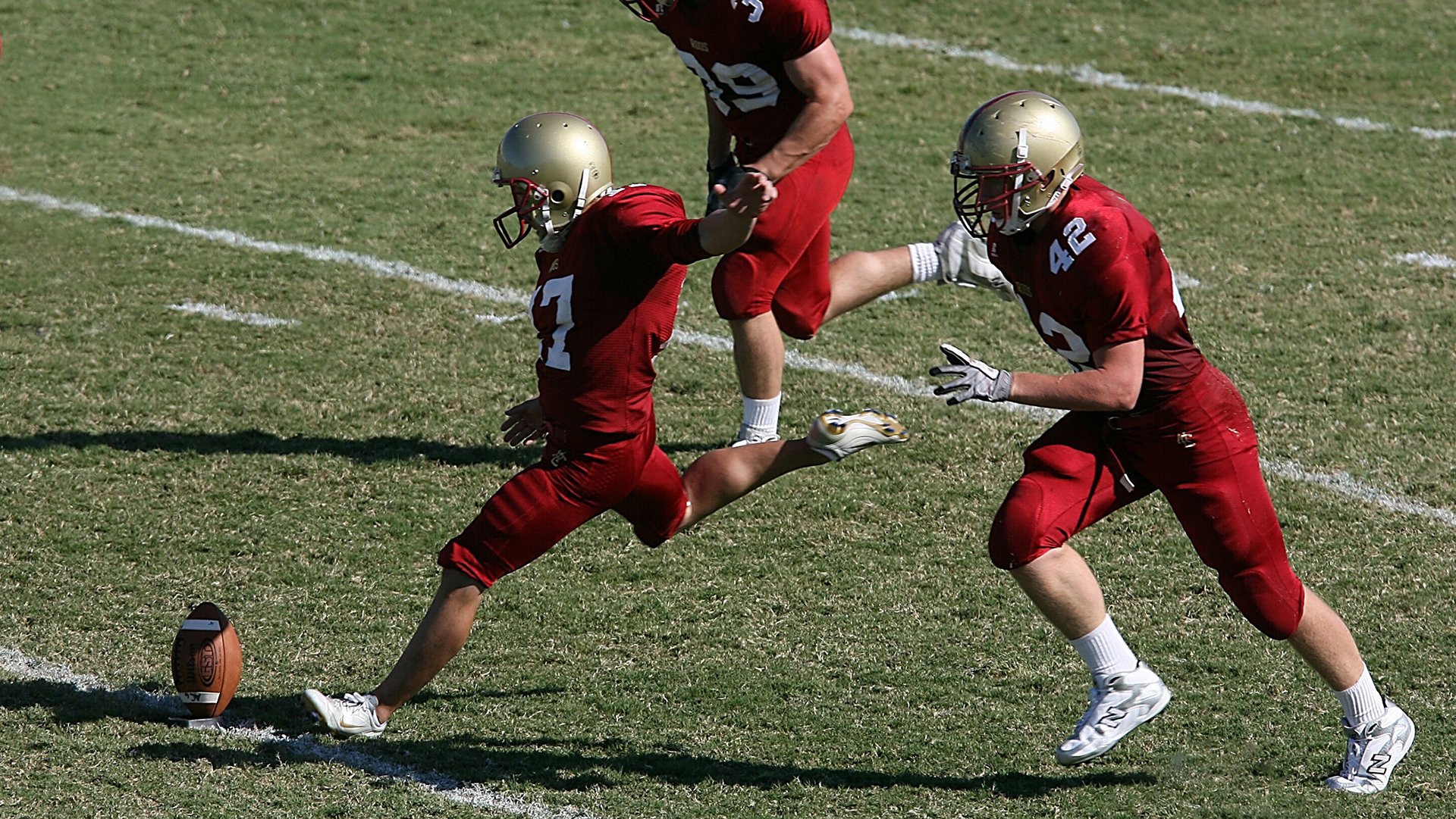 欧冠淘汰赛之夜,蒂亚戈,那驱动攻防转换的无声交响乐指挥