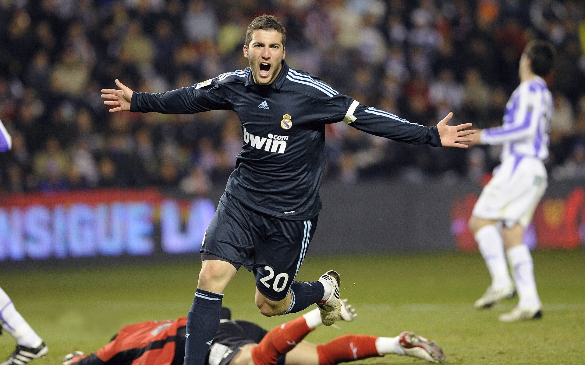 开云官网-超越友情的征服，苏亚雷斯的马竞式爆发如何给比利时上了一课