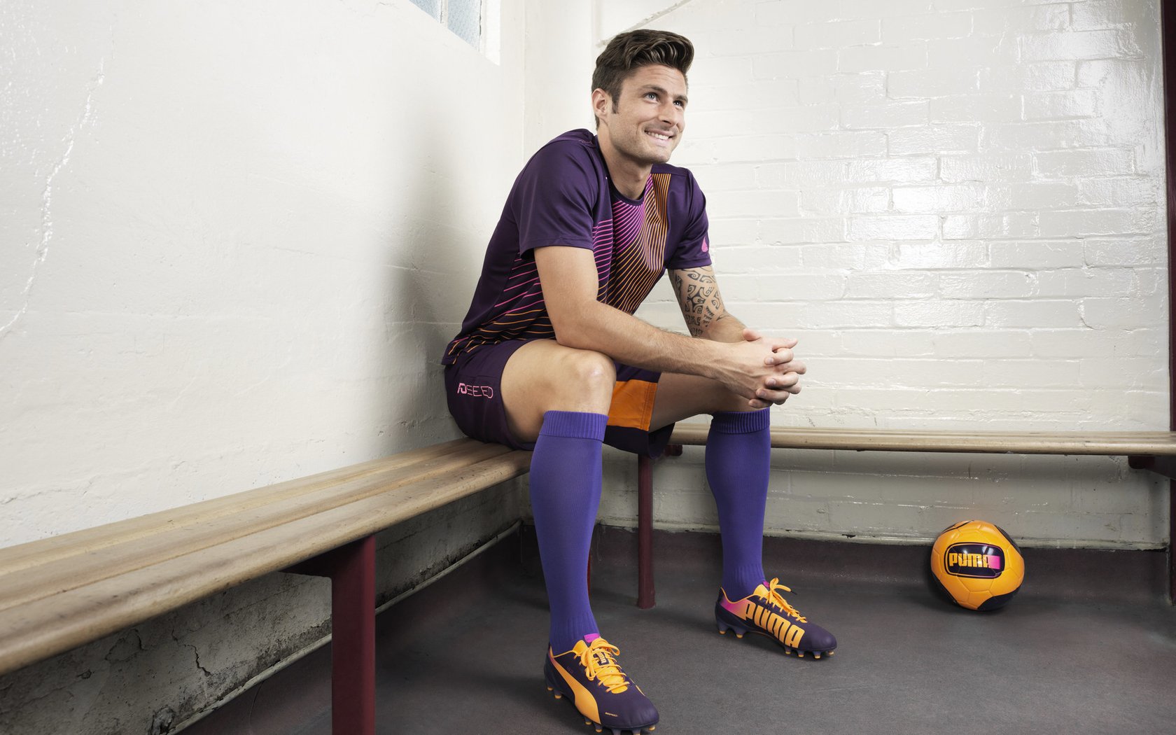 伊斯坦布尔的金色闪电，阿根廷幽灵如何击碎丹麦童话